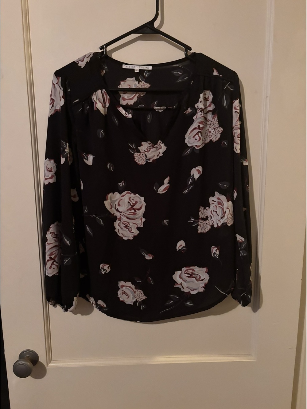 Violet + Claire Black Floral Long Sleeve Blouse Size S